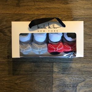 Nicole Miller baby girl bow booties